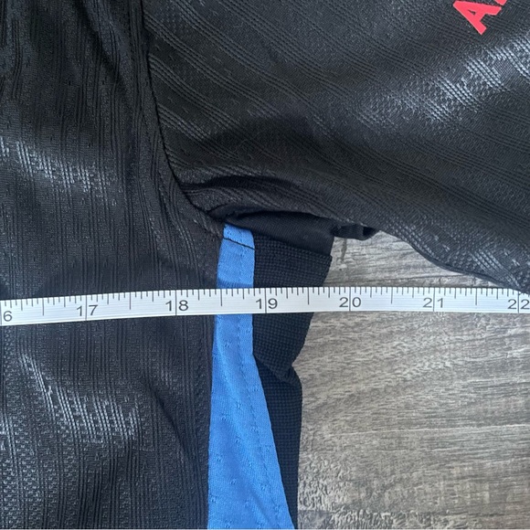 FC Barcelona 2024/25 Away Jersey #11 Raphinha Size L - Picture 3 of 4